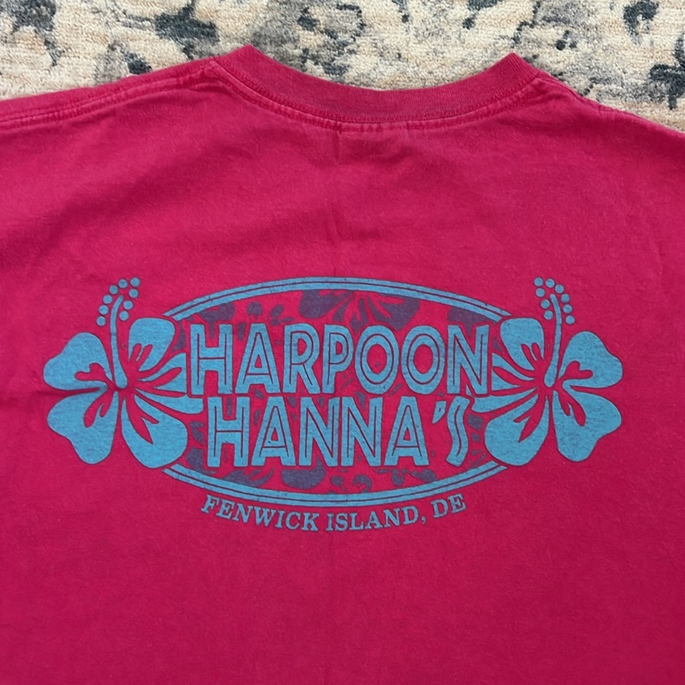 HARPOON HANNAS Gildan Pink Short Sleeve Tee Classic Crew Neck